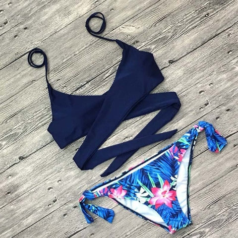 Criss Cross Bikinis Set